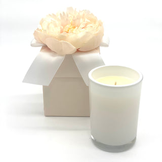 Della Robbia 8 oz Flower Box Candle