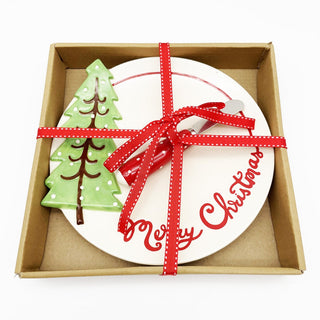 Set of 2 Merry Christmas Tree Plates With Spreaders Gift Box